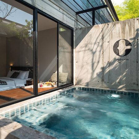 Cherlock hotel Chiang Mai Buitenkant foto