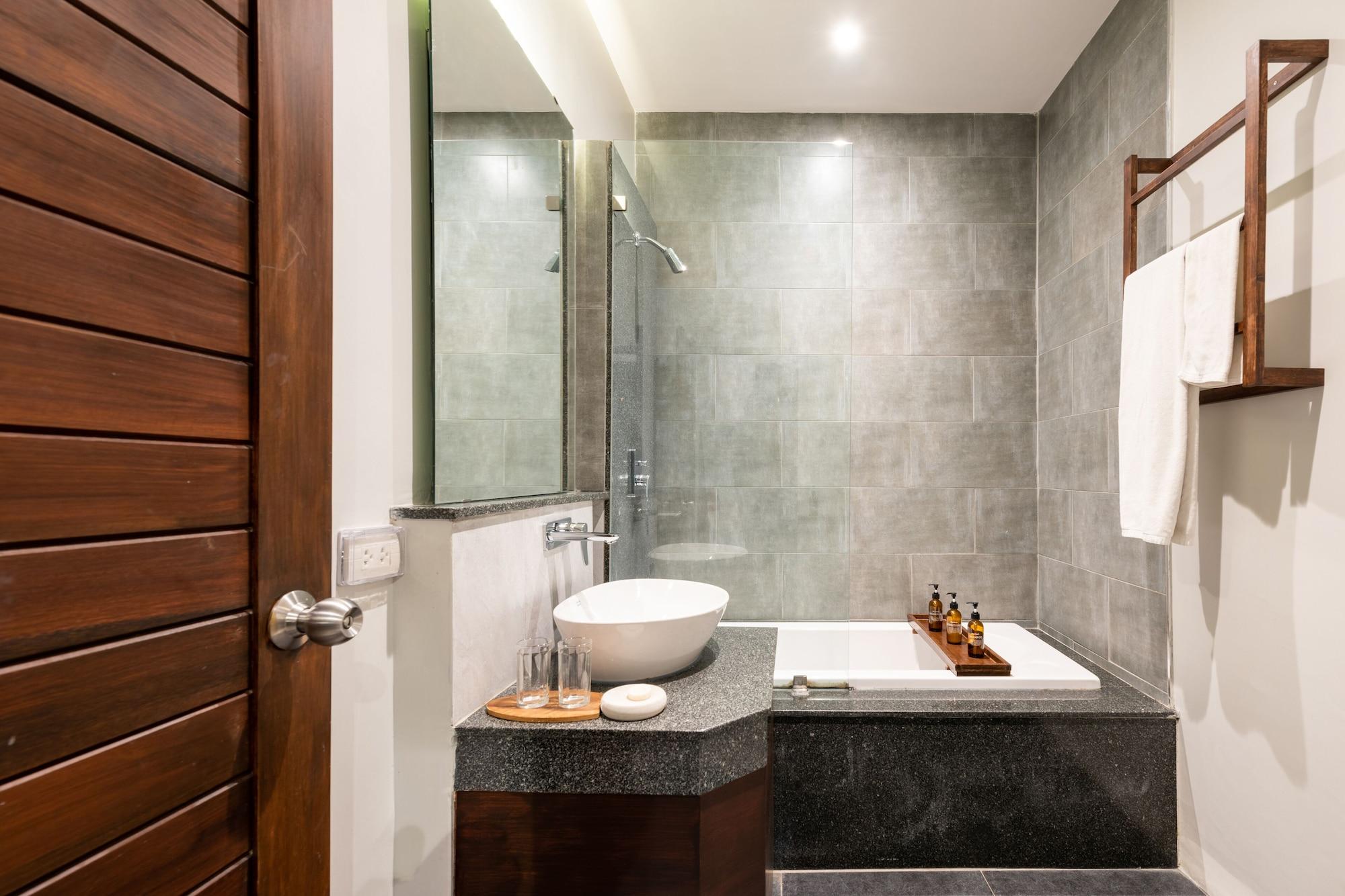 Cherlock hotel Chiang Mai Buitenkant foto