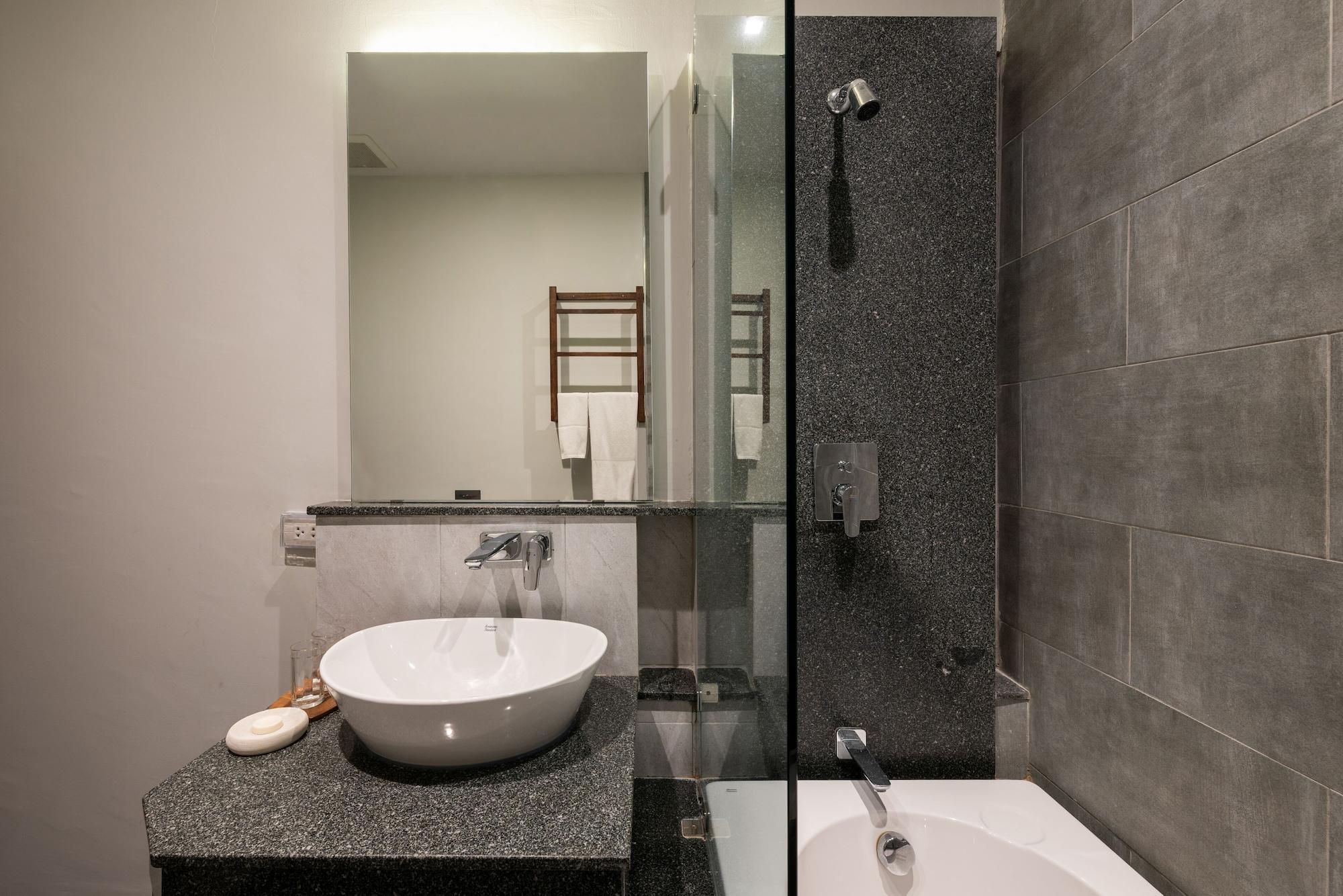 Cherlock hotel Chiang Mai Buitenkant foto